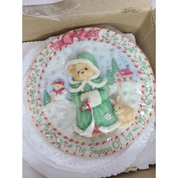 Cherrished Teddies The Season of Joy 1995 plate - Picture 3 of 4